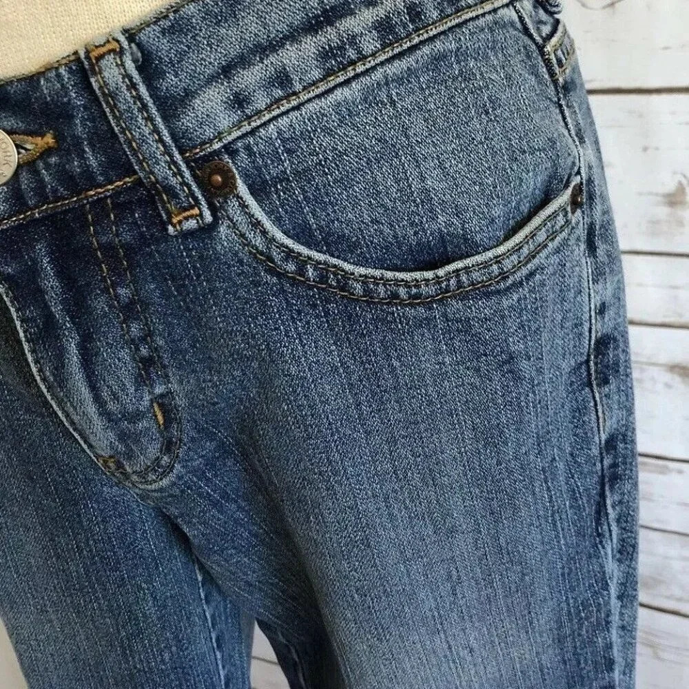 NEW YORK CO. Women Dark Wash Cotton Denim Blue Jeans Flared Leg Pants Size 2 NWT - Picture 3 of 12